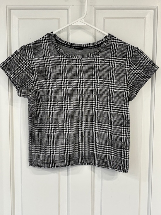 Brandy Melville Tops - Brandy Melville Black & White Houndstooth Short Sleeve Knit Crew Neck Crop Tee